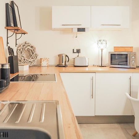 Stylische Wohnung In Ruhiger Lage, Sehr Messenah Laatzen Zewnętrze zdjęcie