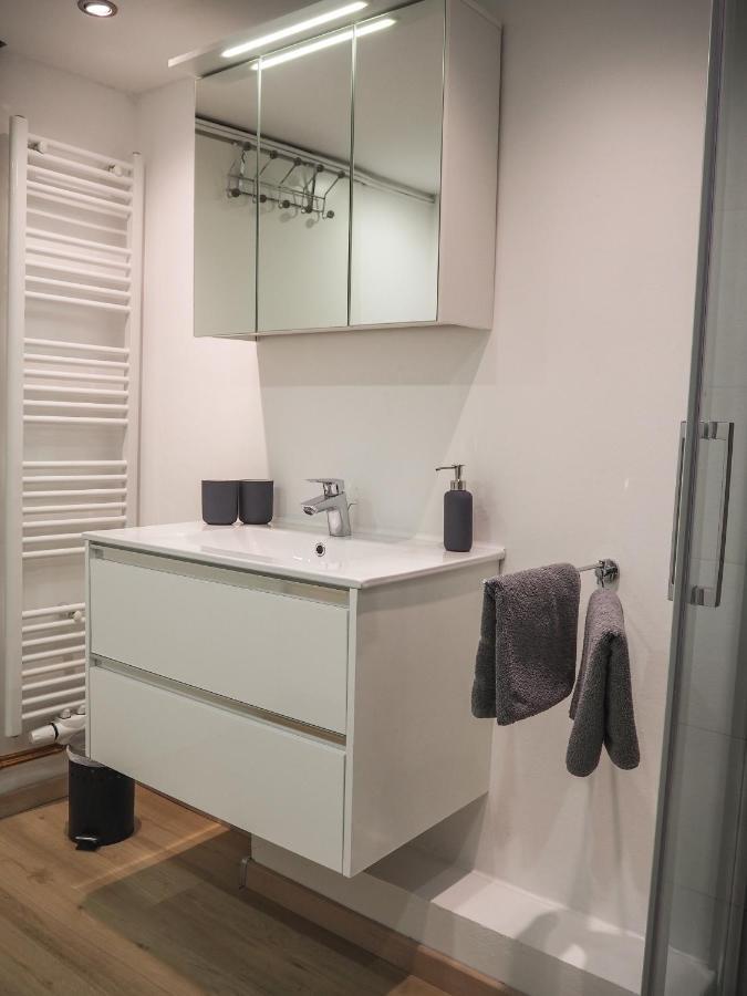 Stylische Wohnung In Ruhiger Lage, Sehr Messenah Laatzen Zewnętrze zdjęcie
