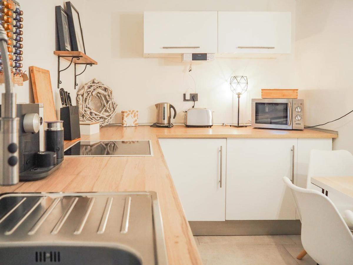 Stylische Wohnung In Ruhiger Lage, Sehr Messenah Laatzen Zewnętrze zdjęcie